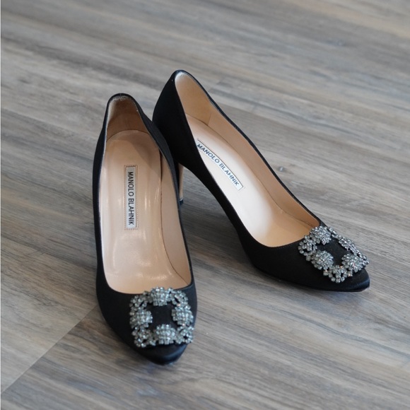 Manolo Blahnik Hangisi 70 - Picture 2 of 7